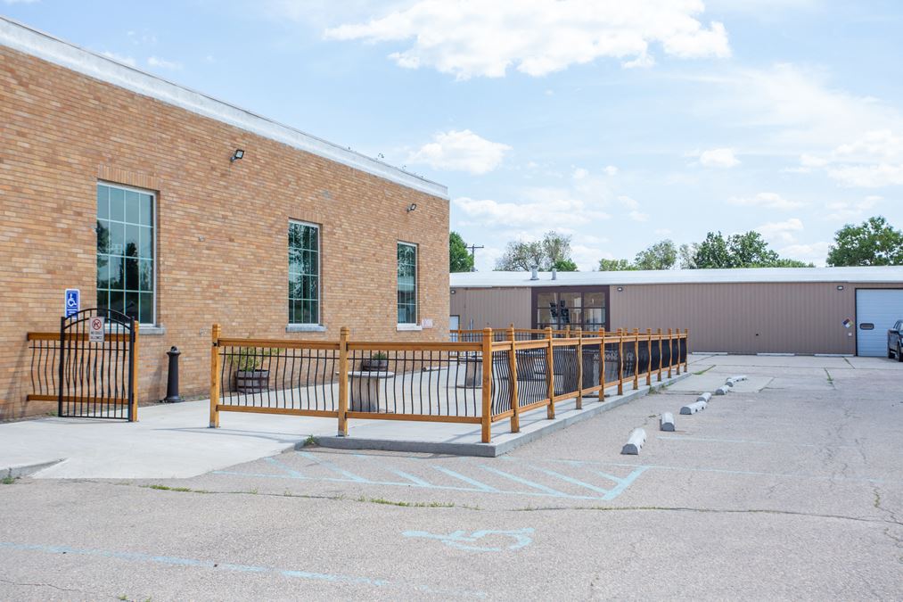 Former Busted Knuckle Brewery & Pit 105