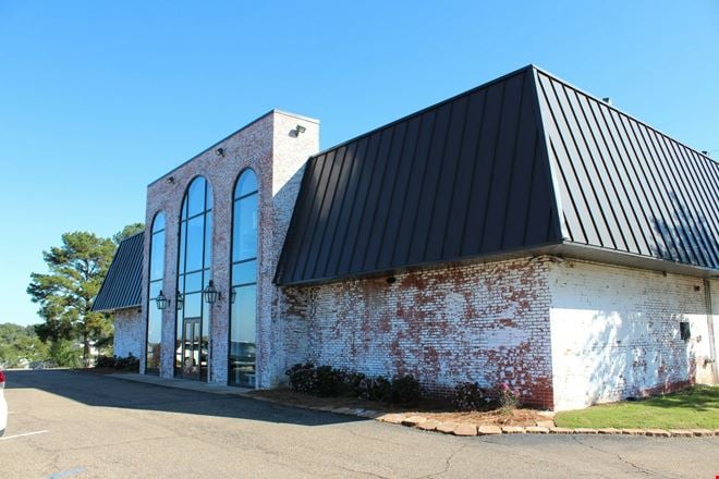 Preview of Office space for Rent at 4450 Interstate 55 North Frontage Road