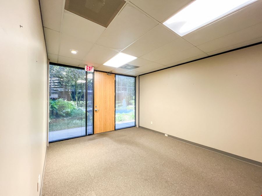 Prime Office Suites in Saint Rose