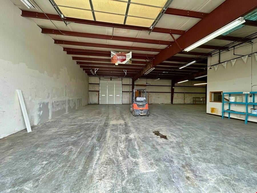 INDUSTRIAL SPACE FOR LEASE IN NORTHWEST SPRINGFIELD