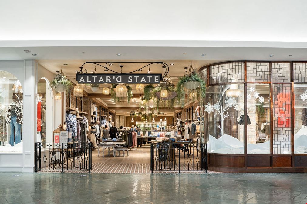 Lakeside Shopping Center