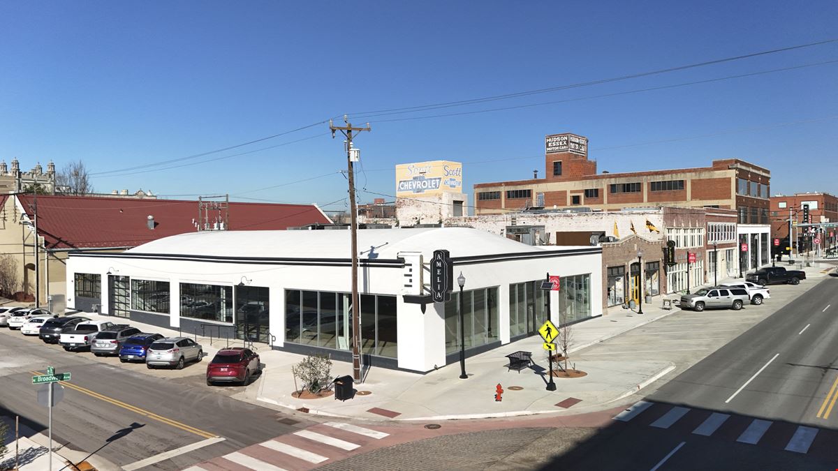 801 N Broadway - Retail For Sale