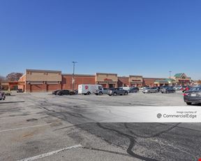 Brunswick Town Center - Giant Eagle