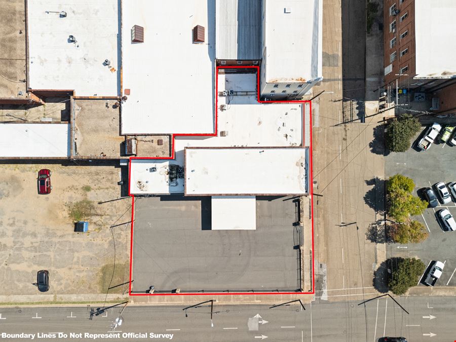 107 W Rusk St