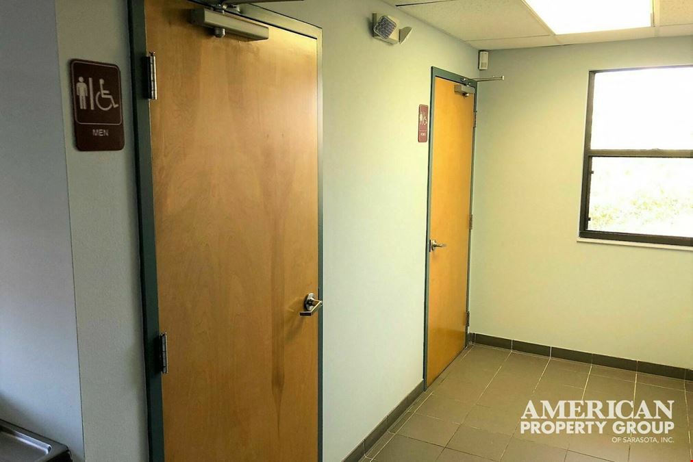 Stand Alone Building Zoned CG w/ 2,640 sf +/-