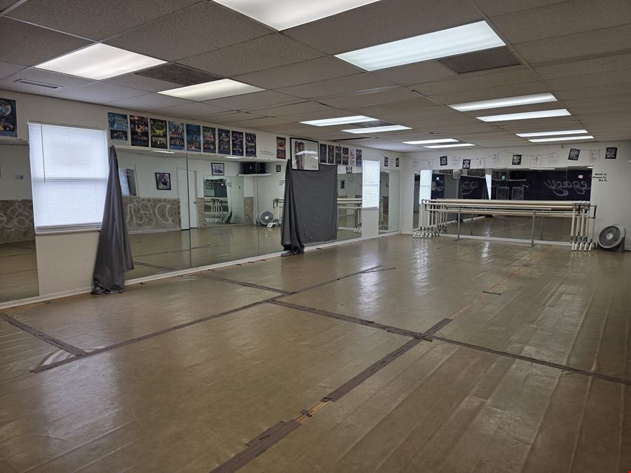 Former Dance Studio on Merritt Island Causeway