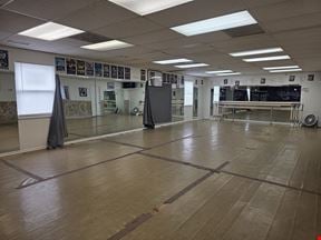 Former Dance Studio on Merritt Island Causeway