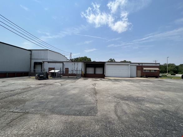 Preview of Industrial space for Rent at 2015 E Olive Street