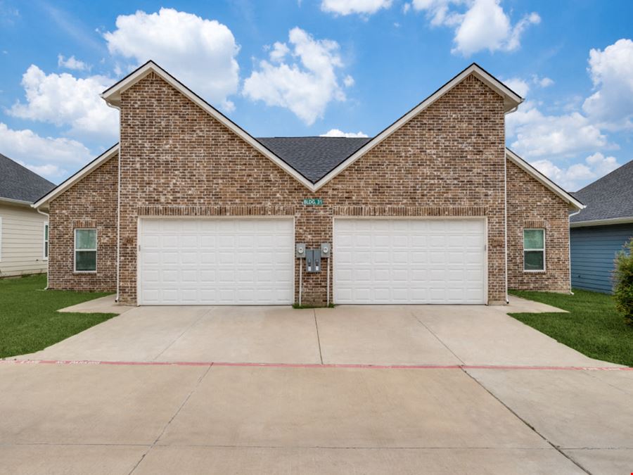 Hampton Duplexes