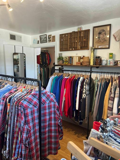 1630 N Blackwelder Ave Suite 3