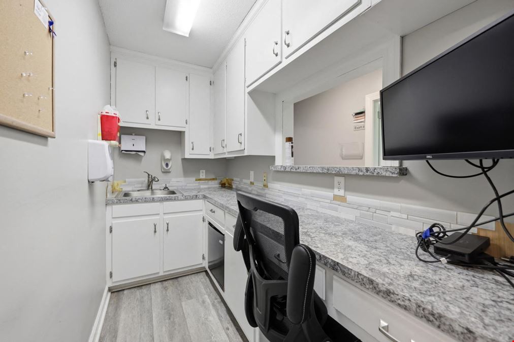 Medical Office in Robersonville