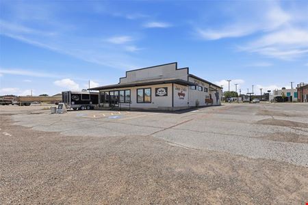 Preview of Retail space for Sale at 215 Shannon Rd E