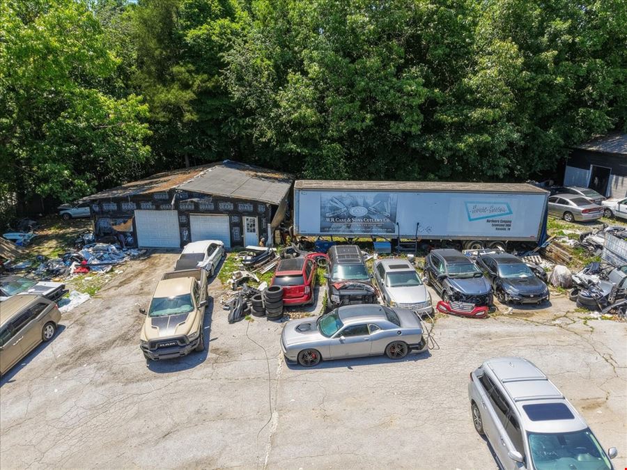 5855 Clinton Hwy