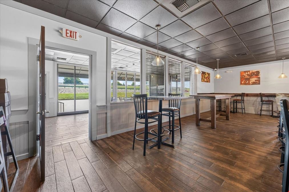 COMING SOON (Live Mon 6/22) - 4000 Fort Campbell Blvd - For Lease