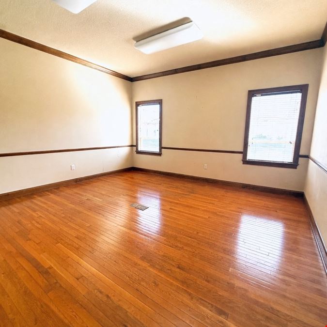 1,800+ SF - South Lakeland Professional Office Space