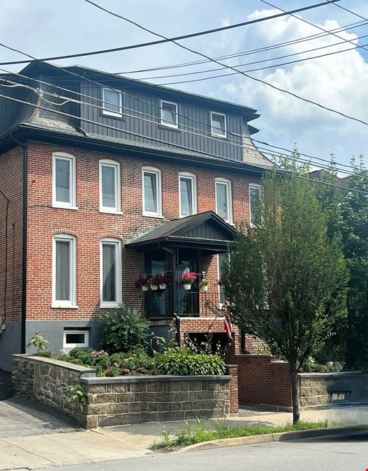 Renovated 8-Unit Multifamily Investment Opportunity