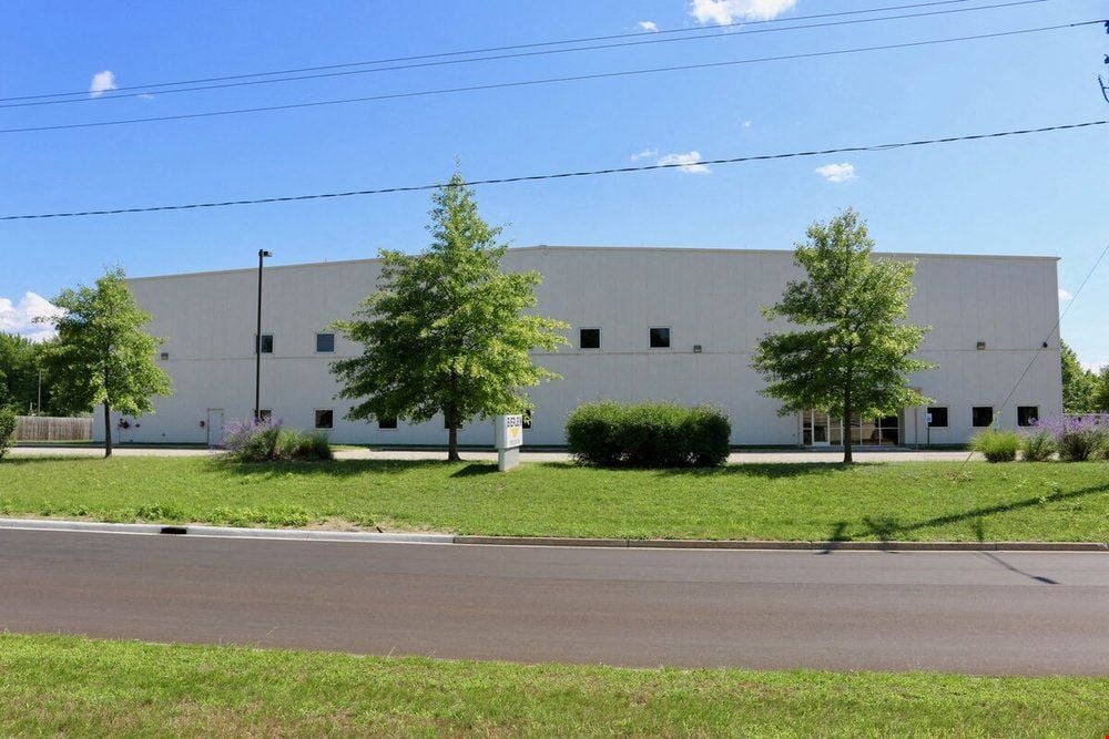 NOW REDUCED! 54,171 SF INDUSTRIAL BUILDING