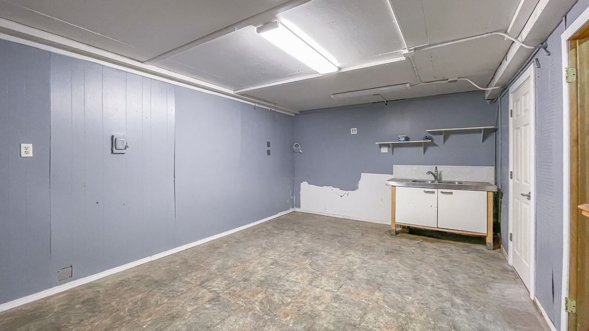 2228 SF warehouse/flex space