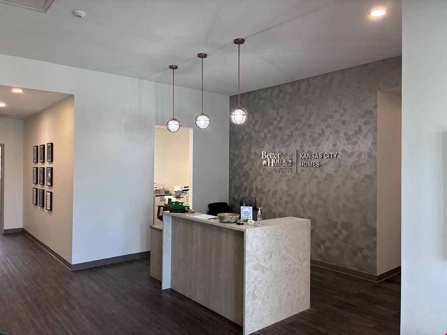 8630 N Green Hills Road Office Building