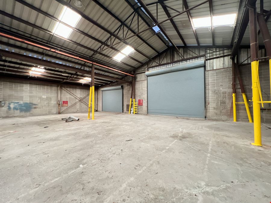 Renovated Warehouse with Yard Near Peters Rd