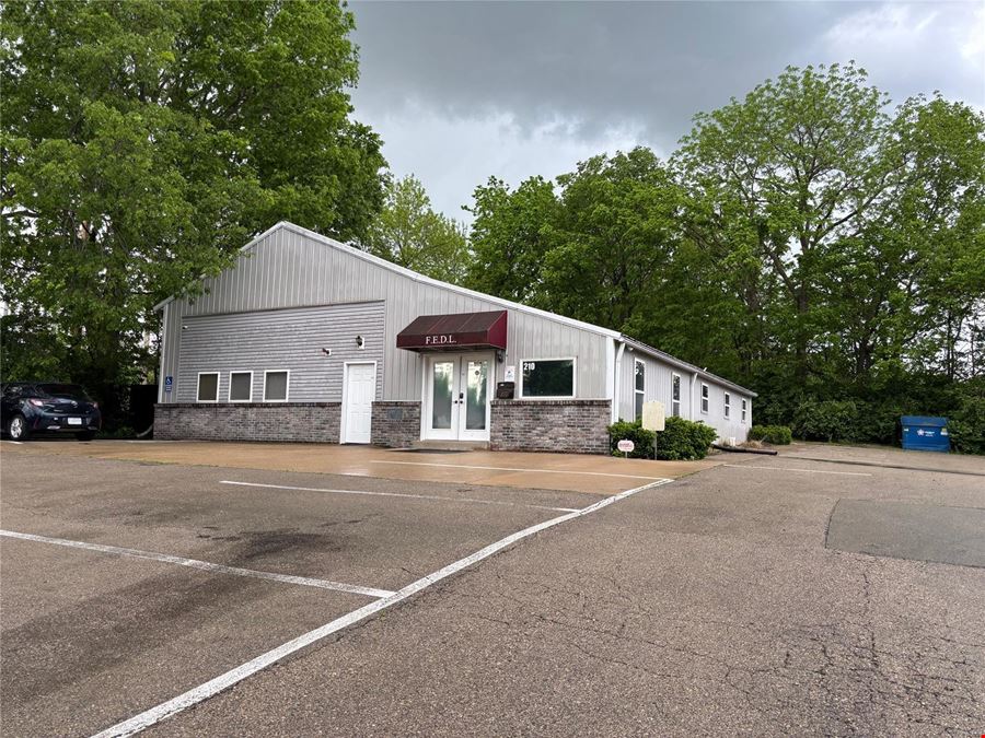 210 Hyler Dr