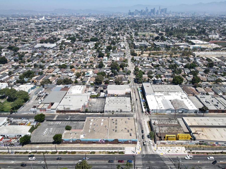 5725 S San Pedro St, Los Angeles, CA