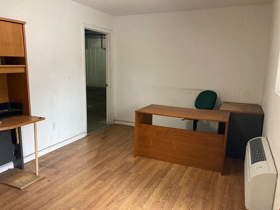 6424 Boylston Hwy #5