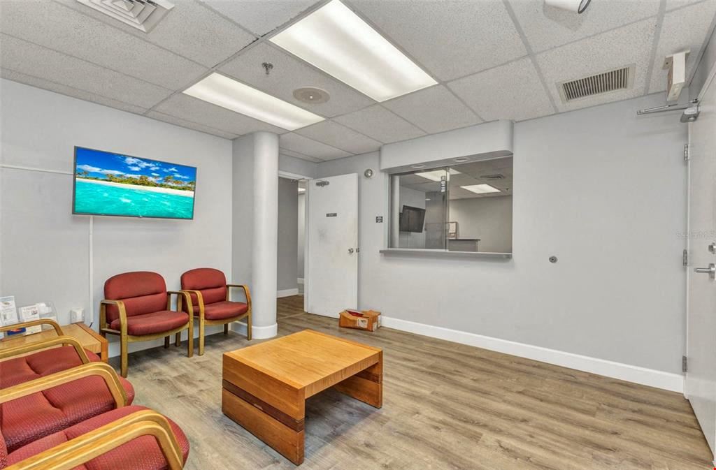 2525 Harbor Blvd