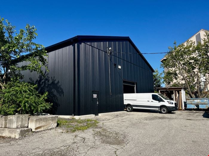 389 Davis Road, Oakville ON