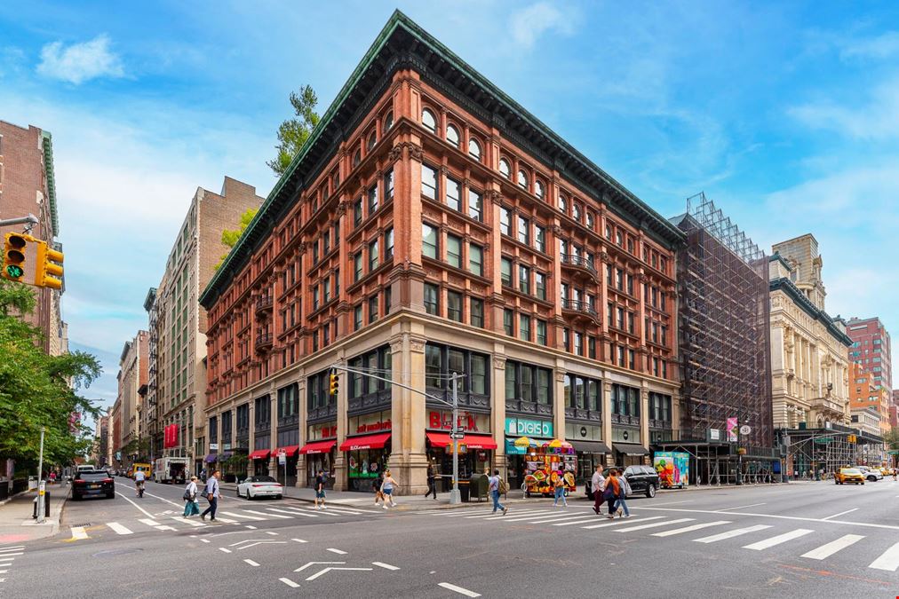 The Manhattan Retail Collection