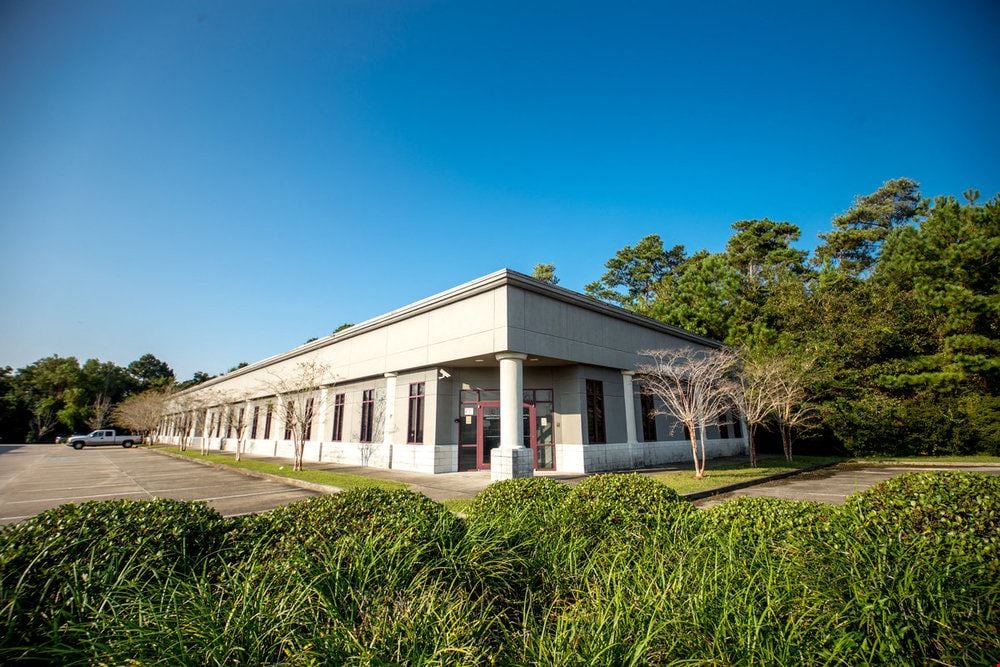 NOW LEASING! New Popps Ferry/Cedar Lake Office Building