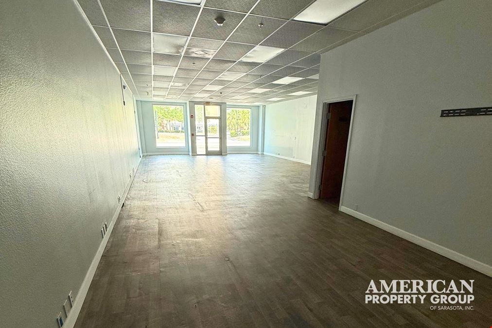 +/- 1,733 sf Retail Available