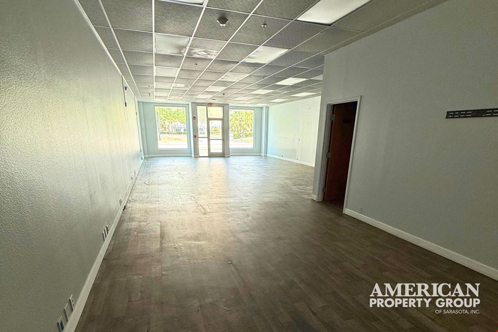 +/- 1,733 sf Retail Available