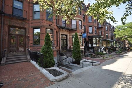 Preview of commercial space at 218 Newbury St