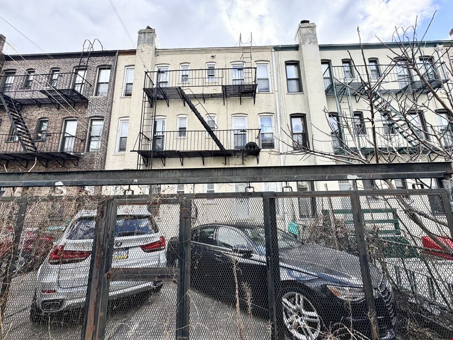 Six Family Building For Sale In Long Island City