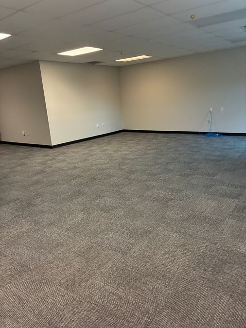 5300-5350 W. Hillsboro Blvd