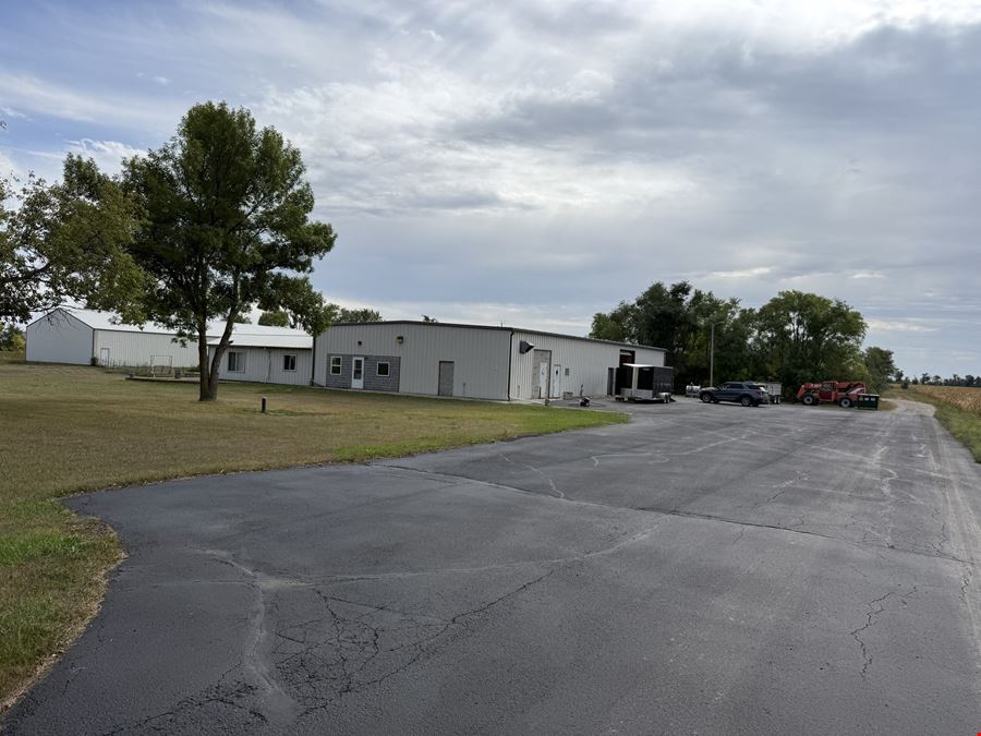23,000+ SF Shop & Warehouse with Living Quarters | 10 Acres Near Fargo