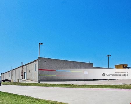 Preview of commercial space at 1290 Interstate 30