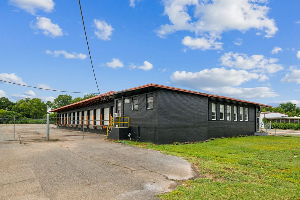 1333 N Market  St.