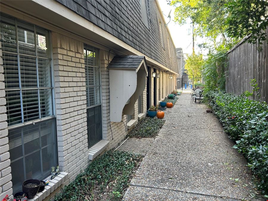 3811 Holland Ave