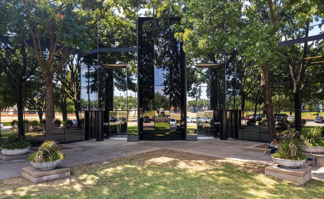 Parkway Commons | For Sale