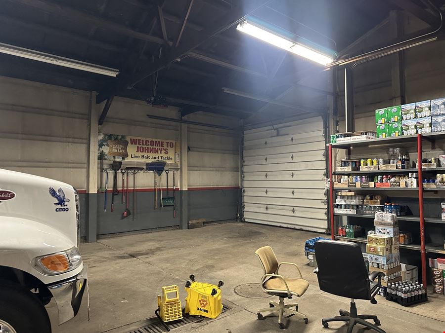 S76 W17871 Janesville Rd