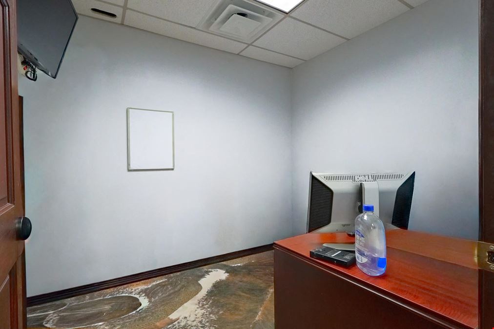 Professional Office Suite For Lease