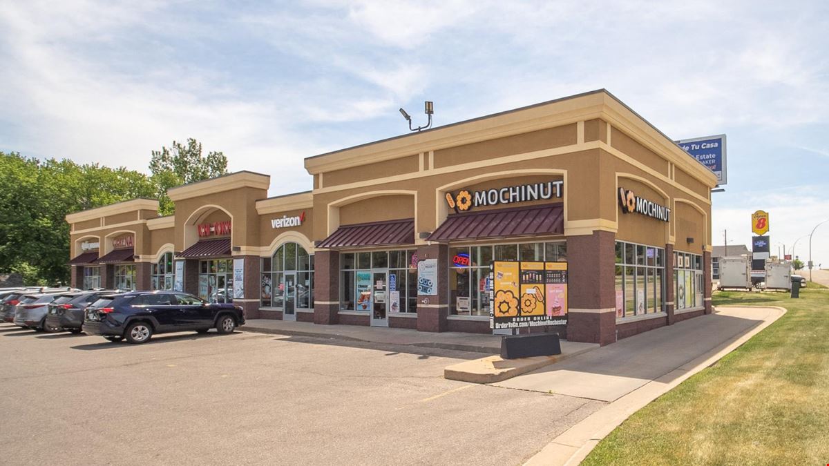 Broadway Corner Plaza