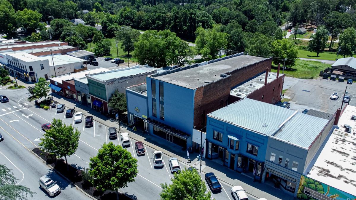 Multi Story Building in Downtown Walhalla- Over 16K SQ FT