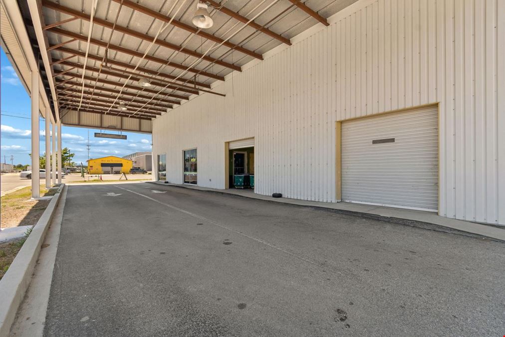 9945 Race Track Rd