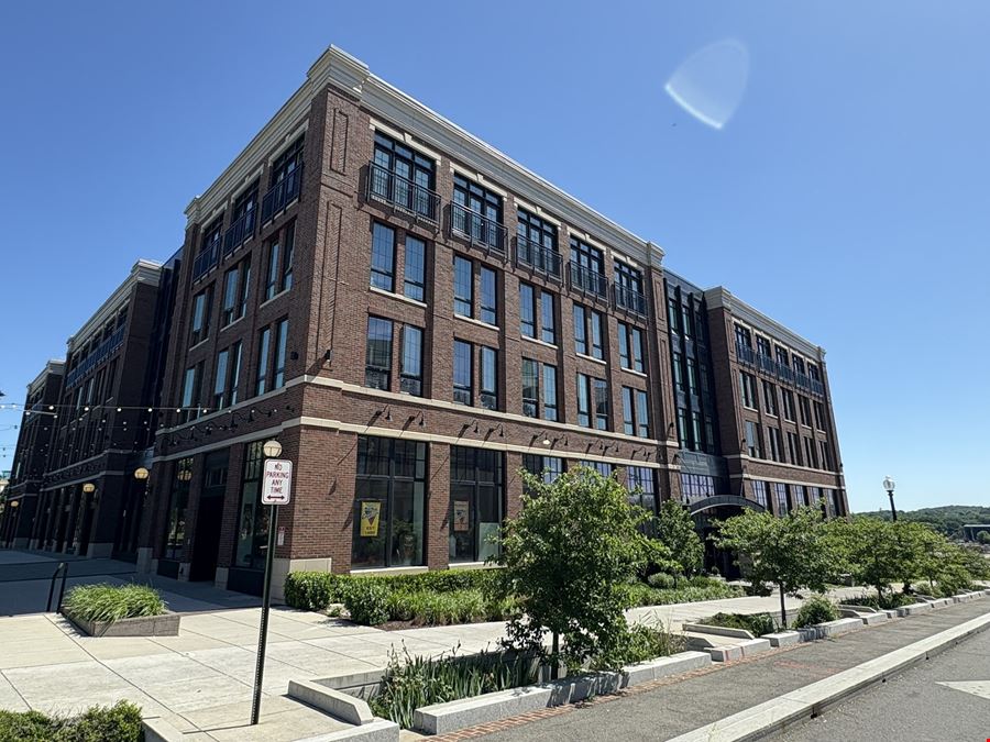 1900 C St SE