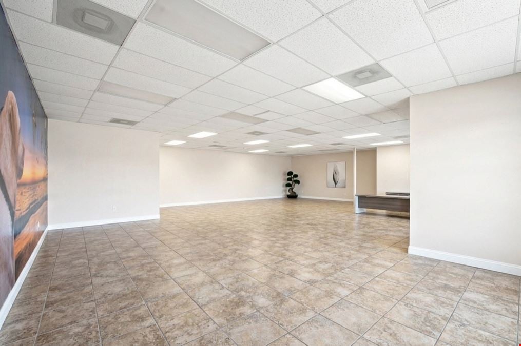 6381 Corporate Park Cir