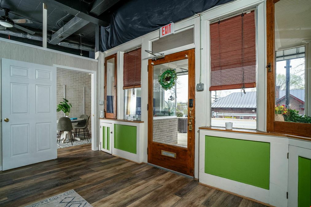 INVESTMENT OPPORTUNITY | 100% OCCUPIED RENOVATED MIXED-USE BUILDING