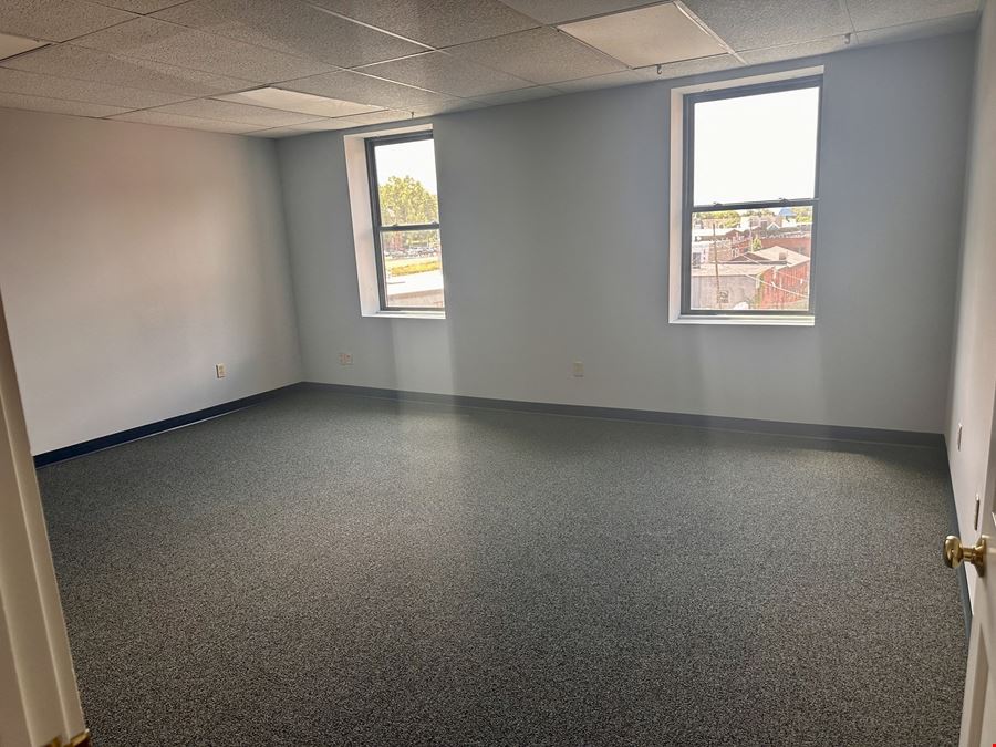 377 Main St